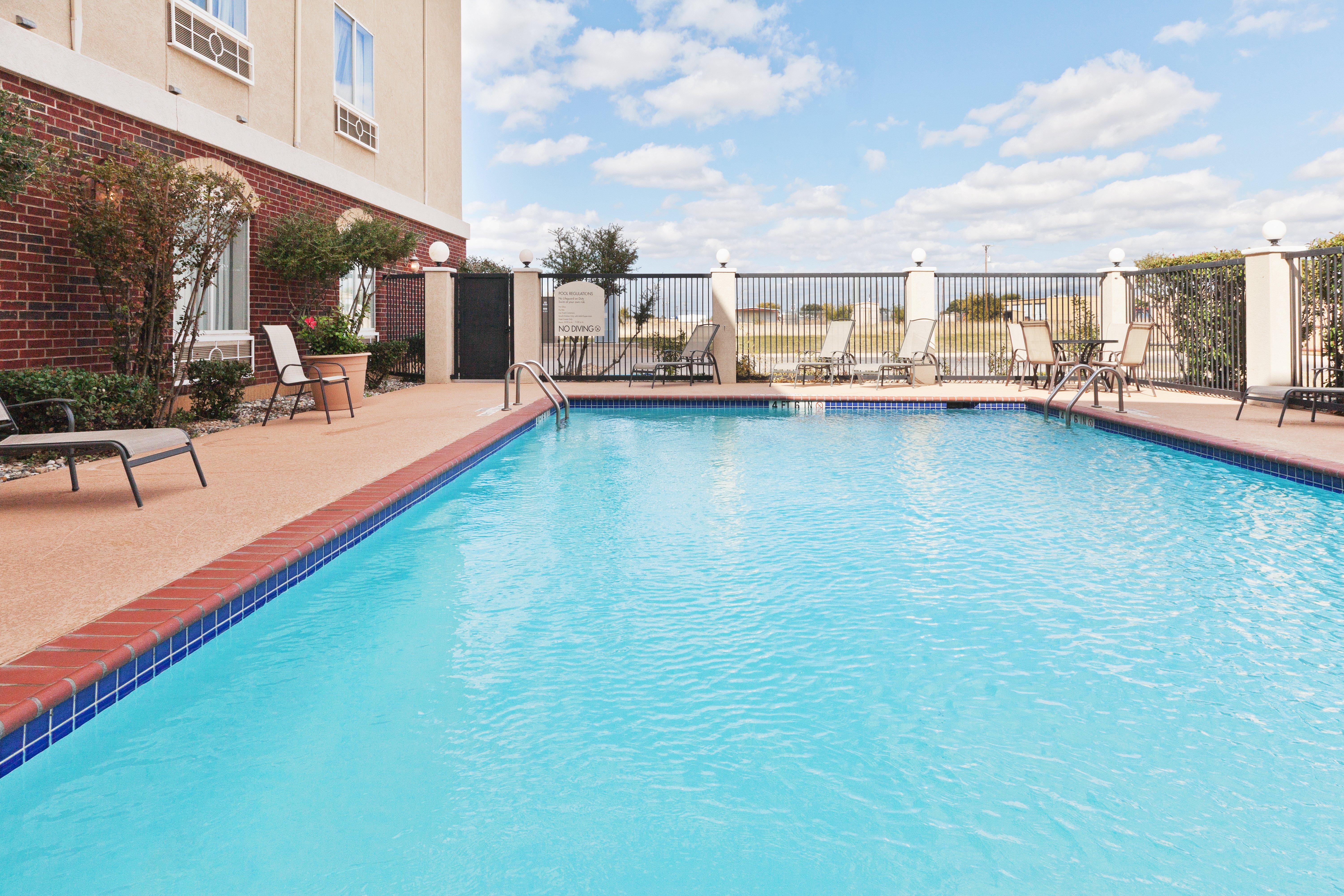 Holiday Inn Express Hotel And Suites Abilene By Ihg Exterior foto